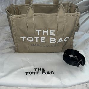 Marc Jacobs Medium Tote Bag